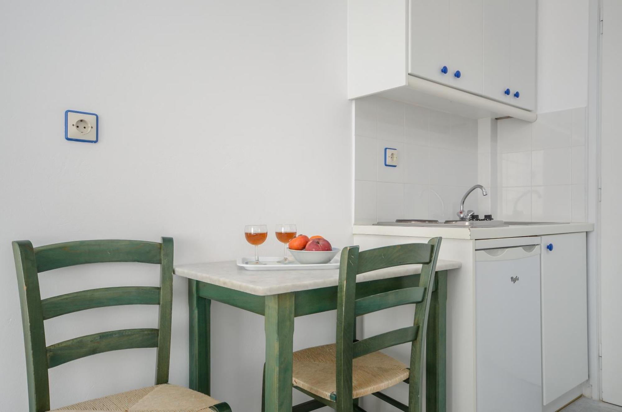 Nostos Studios At Saint George Beach Agios Georgios Chora Naxos Town Naxos City ภายนอก รูปภาพ